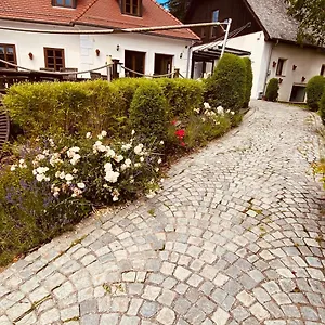 https://sievering-art-apartments.vienna-besthotels.com